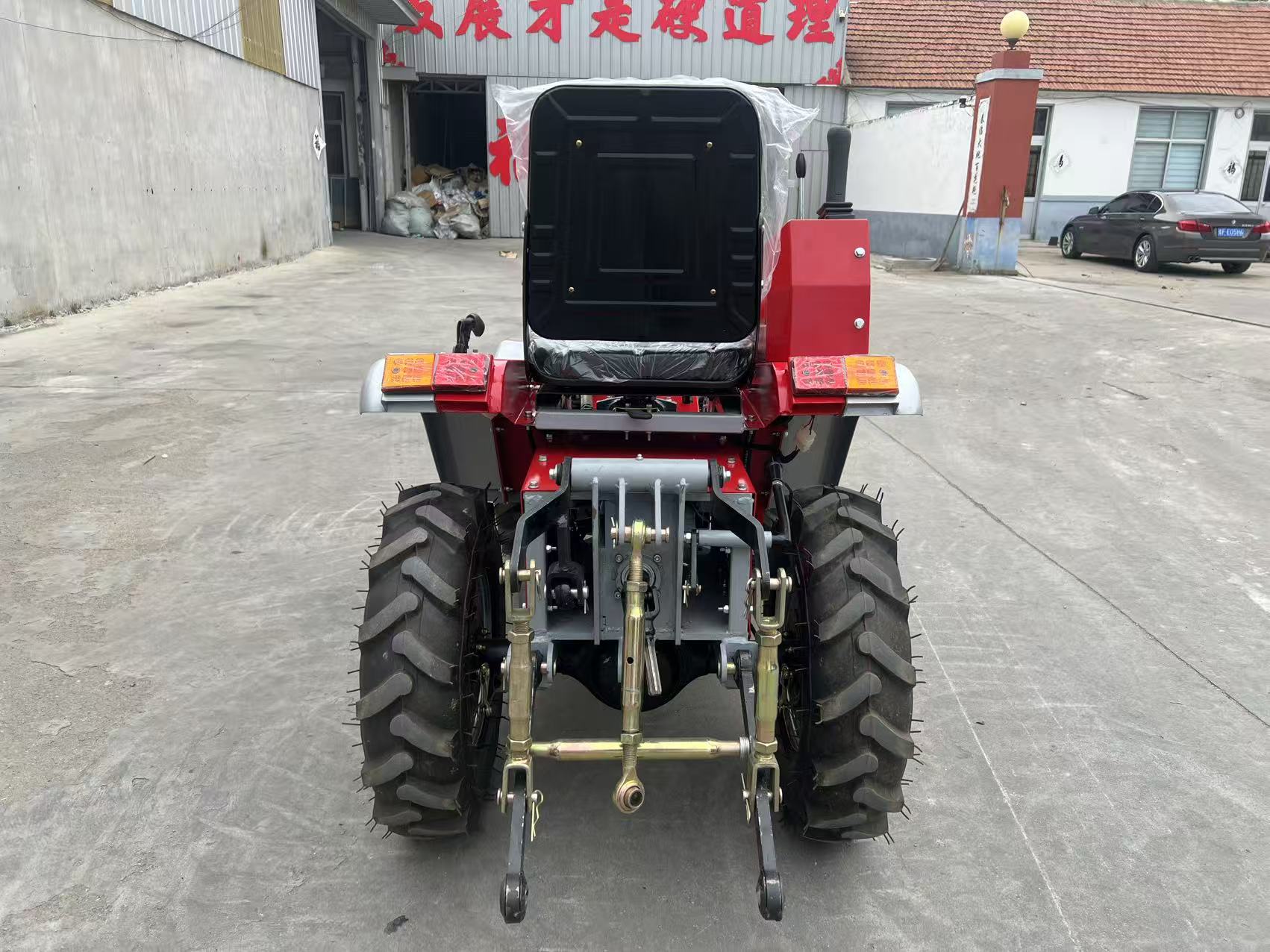 Agricultural Wheeled Farm Trac - огляд і ціна Agriculture.Farming Design
